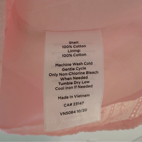 NWOT Talbots Embroidered feminine floral detail top ruched v-neck pink size L - Picture 5 of 5